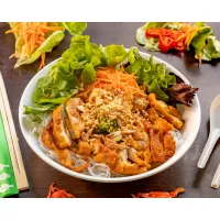 Charcoal  lemongrass chicken vermicelli salad