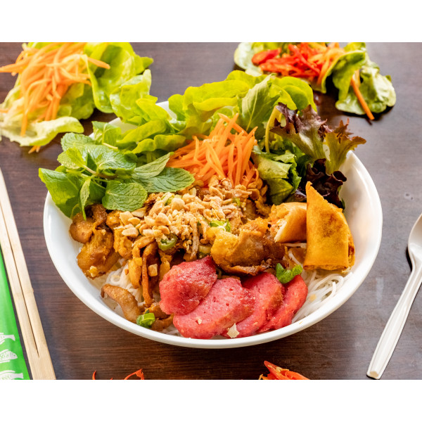 Mixed meats vermicelli salad
