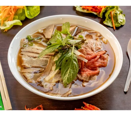 Spicy beef noodle soup	