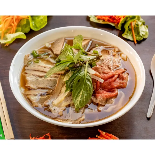Special combination beef noodle Soup 